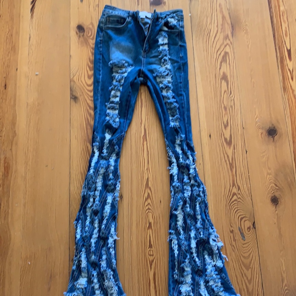 Distressed Flare Jean